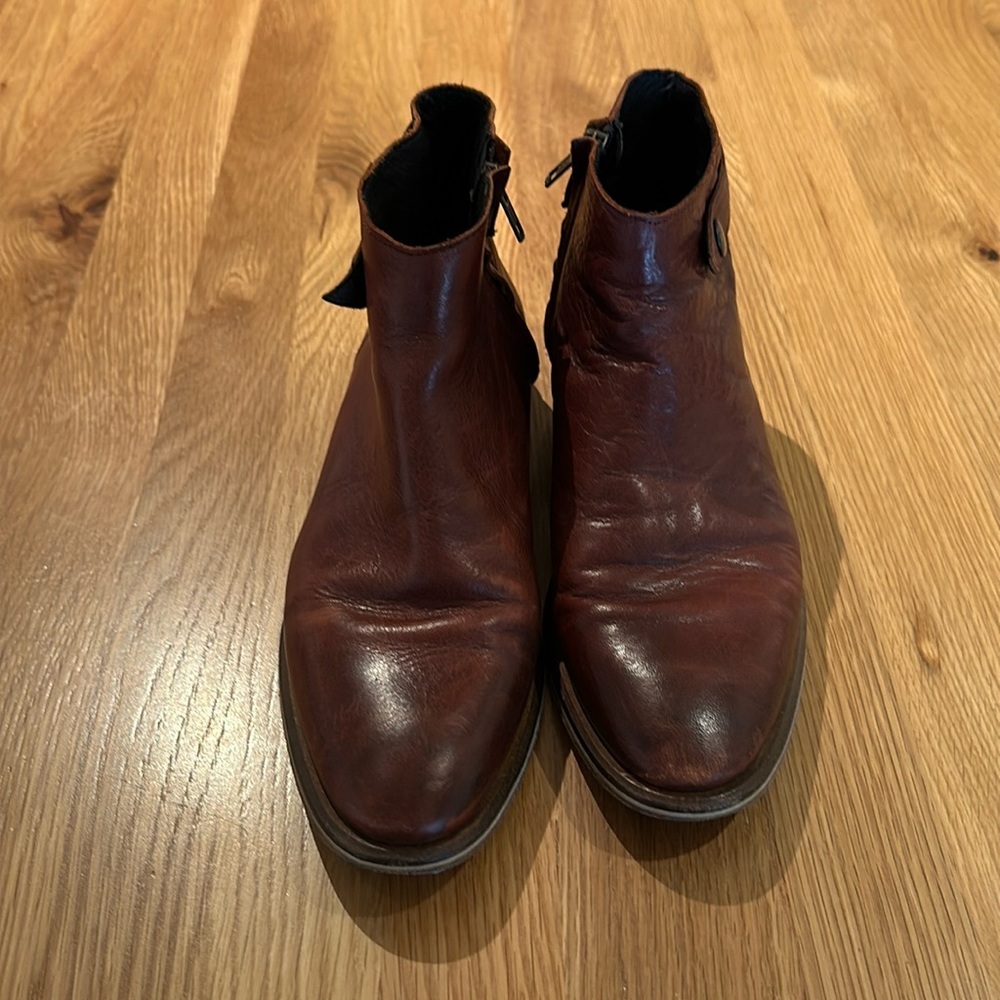 Hudson London brown booties, size 39